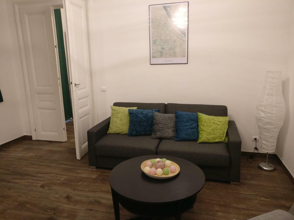 Prater & Center Apartment Mit Eigener Terrasse فيينا المظهر الخارجي الصورة
