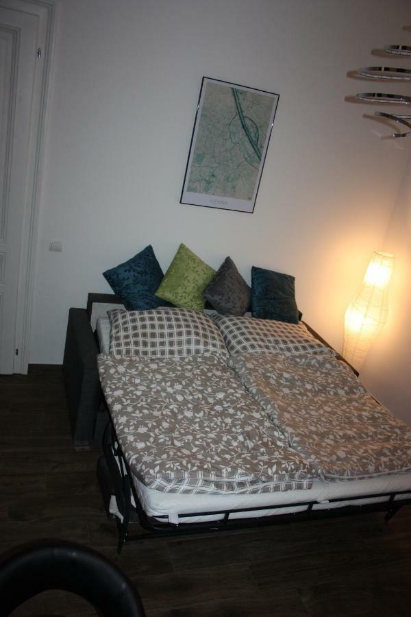 Prater & Center Apartment Mit Eigener Terrasse فيينا المظهر الخارجي الصورة